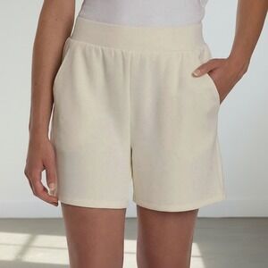 NWT Lazypants Women XXL Cream High Rise Lounge Shorts Recycled Modal Stretch